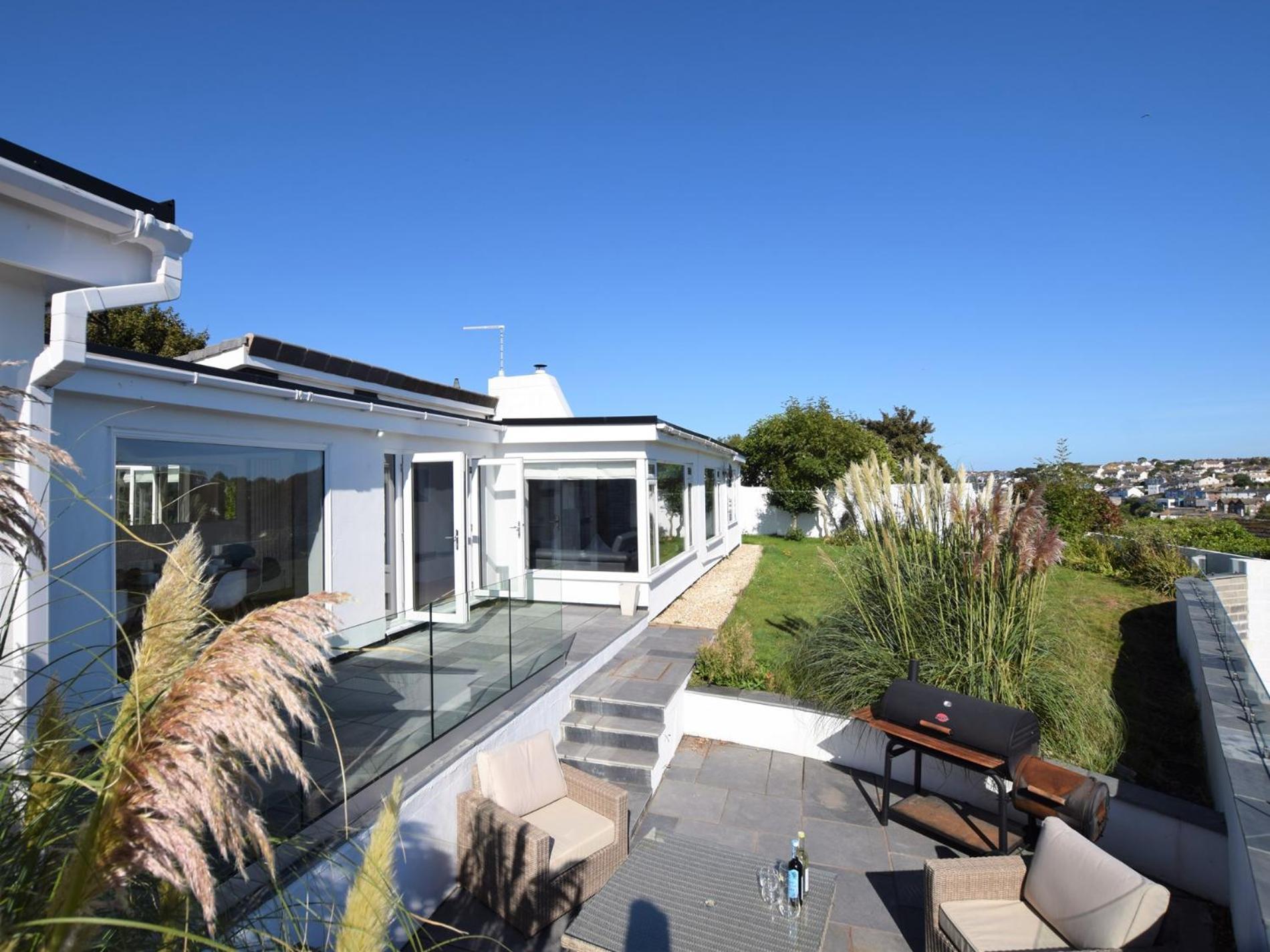 4 Bed In 76402